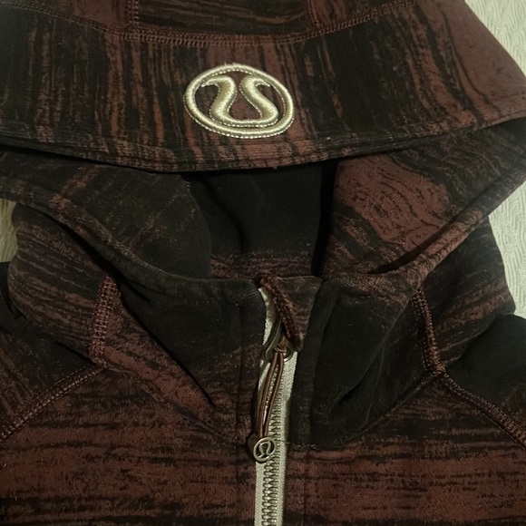 Lululemon zip up hoodie size small - Picture 3 of 8